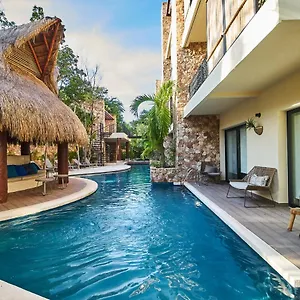Apartamento Premium Condo With Private Terrace And Pool View, Tulum